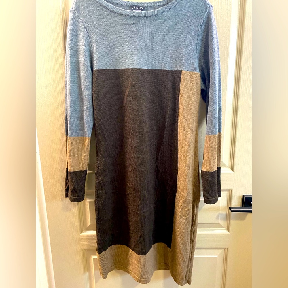 Venus Ladies Sweater Dress Size L.